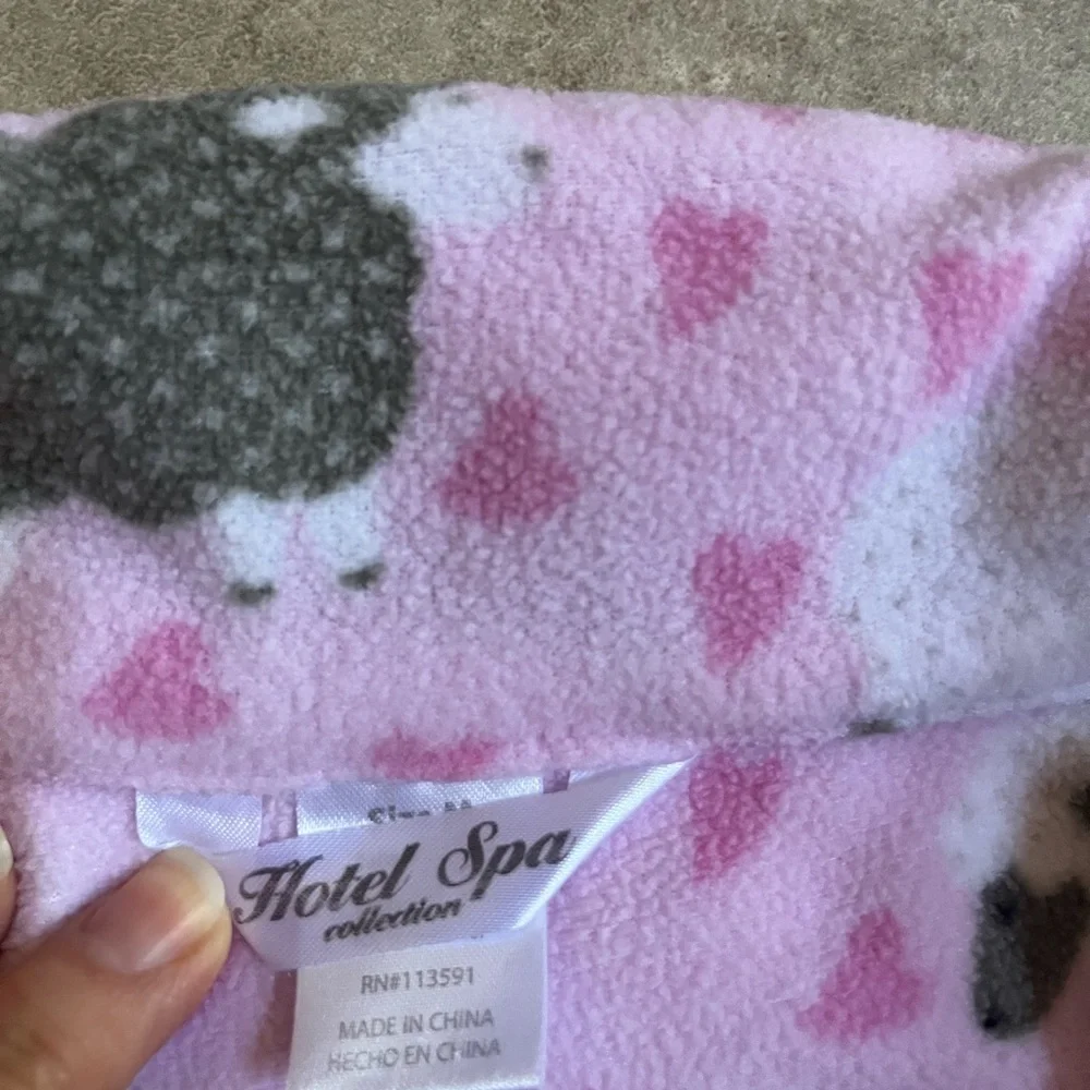 Hotel Spa Collection Size Medium Soft Fleece Pink Pajama Top Black White Sheep